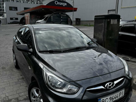 Сірий Хендай Акцент, об'ємом двигуна 1.4 л та пробігом 145 тис. км за 7500 $, фото 1 на Automoto.ua