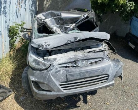 Хендай Акцент 2012 в Днепре (Днепропетровске) на Automoto.ua Серый Хендай Акцент, объемом двигателя 1.4 л и пробегом 102 тыс. км за 1000 $, фото 1 на Automoto.ua