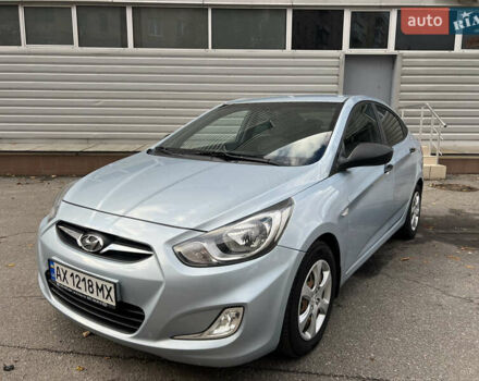 Серый Хендай Акцент, объемом двигателя 1.4 л и пробегом 235 тыс. км за 6400 $, фото 1 на Automoto.ua