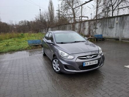 Серый Хендай Акцент, объемом двигателя 1.4 л и пробегом 133 тыс. км за 6500 $, фото 1 на Automoto.ua