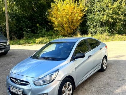 Серый Хендай Акцент, объемом двигателя 1.4 л и пробегом 233 тыс. км за 6500 $, фото 1 на Automoto.ua