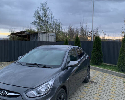 Хендай Акцент 2012 в Иршава на Automoto.ua Серый Хендай Акцент, объемом двигателя 1.4 л и пробегом 110 тыс. км за 6950 $, фото 1 на Automoto.ua