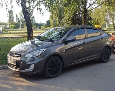 Сірий Хендай Акцент, об'ємом двигуна 1.4 л та пробігом 121 тис. км за 7900 $, фото 1 на Automoto.ua