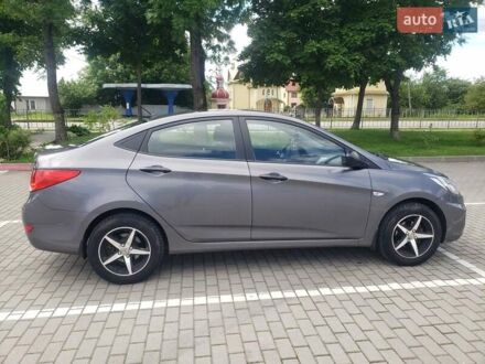 Сірий Хендай Акцент, об'ємом двигуна 1.4 л та пробігом 160 тис. км за 6500 $, фото 1 на Automoto.ua