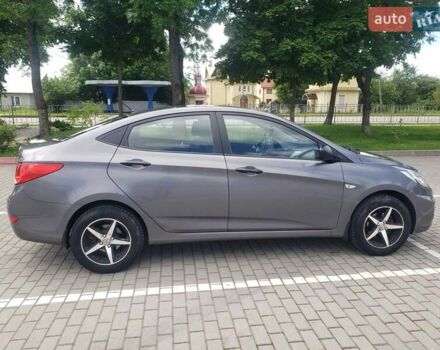 Серый Хендай Акцент, объемом двигателя 1.4 л и пробегом 160 тыс. км за 6500 $, фото 1 на Automoto.ua