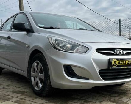 Серый Хендай Акцент, объемом двигателя 0 л и пробегом 52 тыс. км за 8500 $, фото 1 на Automoto.ua