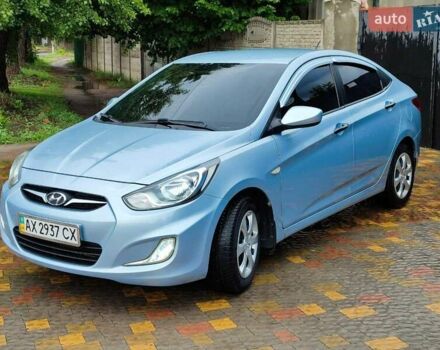 Сірий Хендай Акцент, об'ємом двигуна 1.4 л та пробігом 100 тис. км за 7900 $, фото 1 на Automoto.ua