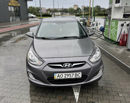 Серый Хендай Акцент, объемом двигателя 1.6 л и пробегом 104 тыс. км за 8300 $, фото 1 на Automoto.ua