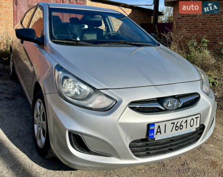 Серый Хендай Акцент, объемом двигателя 1.4 л и пробегом 251 тыс. км за 6200 $, фото 1 на Automoto.ua