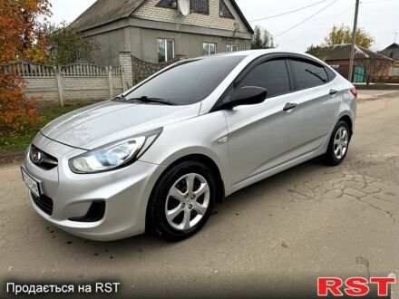 Сірий Хендай Акцент, об'ємом двигуна 1.4 л та пробігом 175 тис. км за 8000 $, фото 1 на Automoto.ua
