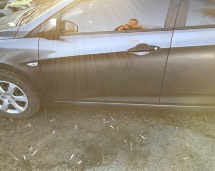 Серый Хендай Акцент, объемом двигателя 1.4 л и пробегом 10 тыс. км за 11000 $, фото 1 на Automoto.ua