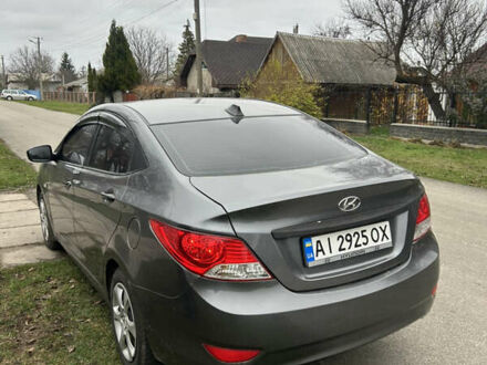 Серый Хендай Акцент, объемом двигателя 1.4 л и пробегом 200 тыс. км за 5750 $, фото 1 на Automoto.ua