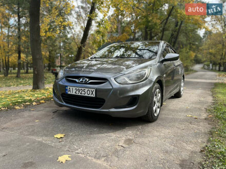 Хендай Акцент 2013 в Киеве на Automoto.ua Серый Хендай Акцент, объемом двигателя 1.4 л и пробегом 242 тыс. км за 6200 $, фото 1 на Automoto.ua