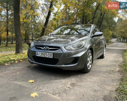 Серый Хендай Акцент, объемом двигателя 1.4 л и пробегом 242 тыс. км за 6200 $, фото 1 на Automoto.ua