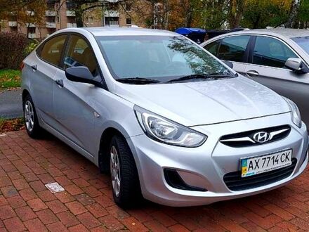 Хендай Акцент 2013 у Рівному на Automoto.ua Сірий Хендай Акцент, об'ємом двигуна 1.4 л та пробігом 43 тис. км за 8300 $, фото 1 на Automoto.ua