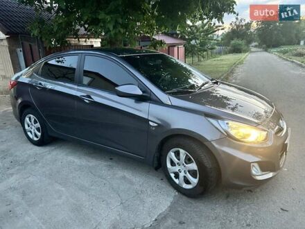 Хендай Акцент 2013 у Криничках на Automoto.ua Сірий Хендай Акцент, об'ємом двигуна 1.59 л та пробігом 42 тис. км за 9000 $, фото 1 на Automoto.ua