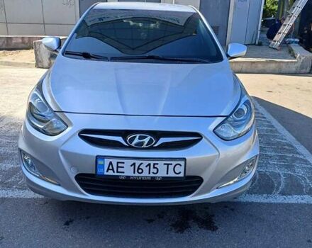 Сірий Хендай Акцент, об'ємом двигуна 1.4 л та пробігом 213 тис. км за 6800 $, фото 1 на Automoto.ua