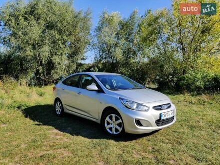 Хендай Акцент 2013 у Чернігові на Automoto.ua Сірий Хендай Акцент, об'ємом двигуна 1.4 л та пробігом 242 тис. км за 7000 $, фото 1 на Automoto.ua