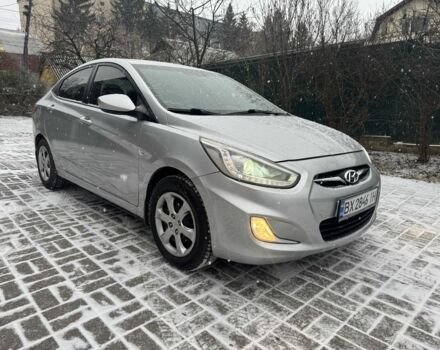 Серый Хендай Акцент, объемом двигателя 1.6 л и пробегом 153 тыс. км за 7600 $, фото 1 на Automoto.ua