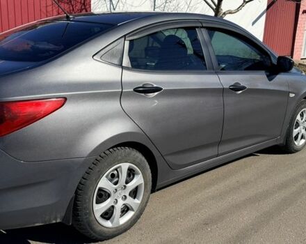 Серый Хендай Акцент, объемом двигателя 1.4 л и пробегом 135 тыс. км за 7700 $, фото 1 на Automoto.ua