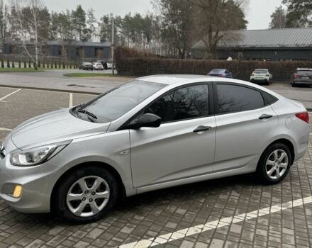 Серый Хендай Акцент, объемом двигателя 1.4 л и пробегом 142 тыс. км за 9000 $, фото 1 на Automoto.ua