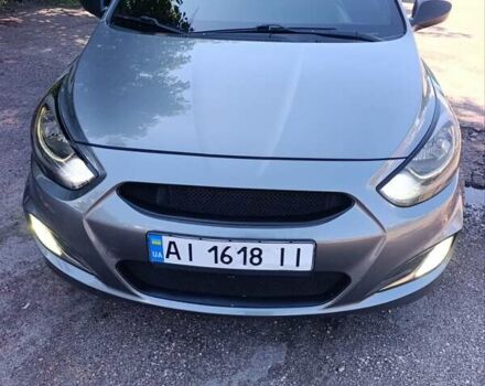 Сірий Хендай Акцент, об'ємом двигуна 1.6 л та пробігом 200 тис. км за 8900 $, фото 1 на Automoto.ua