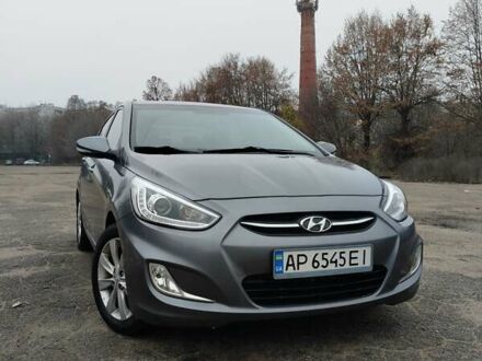 Серый Хендай Акцент, объемом двигателя 1.37 л и пробегом 115 тыс. км за 9800 $, фото 1 на Automoto.ua