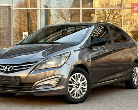 Серый Хендай Акцент, объемом двигателя 1.4 л и пробегом 146 тыс. км за 7700 $, фото 1 на Automoto.ua