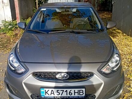 Хендай Акцент 2017 в Одессе на Automoto.ua Серый Хендай Акцент, объемом двигателя 1.4 л и пробегом 92 тыс. км за 9000 $, фото 1 на Automoto.ua