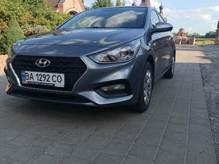 Серый Хендай Акцент, объемом двигателя 1.37 л и пробегом 36 тыс. км за 11500 $, фото 1 на Automoto.ua