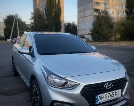 Сірий Хендай Акцент, об'ємом двигуна 1.4 л та пробігом 75 тис. км за 13000 $, фото 1 на Automoto.ua