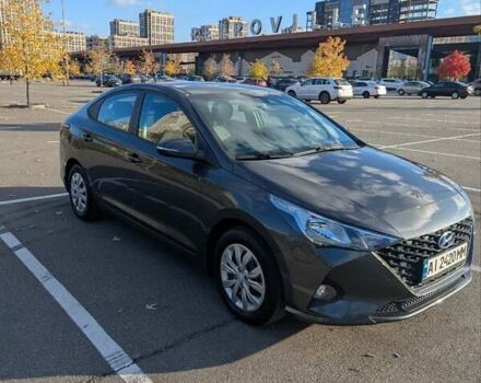 Серый Хендай Акцент, объемом двигателя 1.37 л и пробегом 43 тыс. км за 13500 $, фото 1 на Automoto.ua