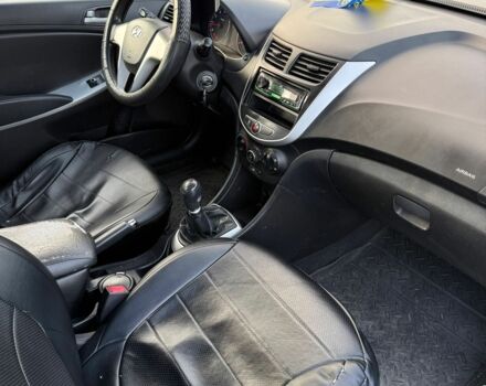 Синий Хендай Акцент, объемом двигателя 1.4 л и пробегом 220 тыс. км за 6700 $, фото 15 на Automoto.ua