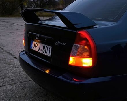 Синий Хендай Акцент, объемом двигателя 1.5 л и пробегом 154 тыс. км за 2100 $, фото 17 на Automoto.ua