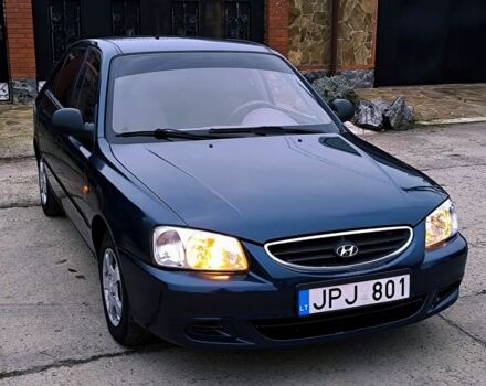 Синий Хендай Акцент, объемом двигателя 1.5 л и пробегом 154 тыс. км за 2100 $, фото 1 на Automoto.ua