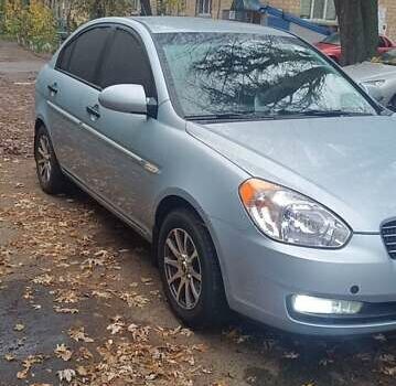 Синий Хендай Акцент, объемом двигателя 1.4 л и пробегом 113 тыс. км за 4800 $, фото 4 на Automoto.ua