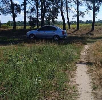 Синий Хендай Акцент, объемом двигателя 1.4 л и пробегом 113 тыс. км за 4800 $, фото 6 на Automoto.ua