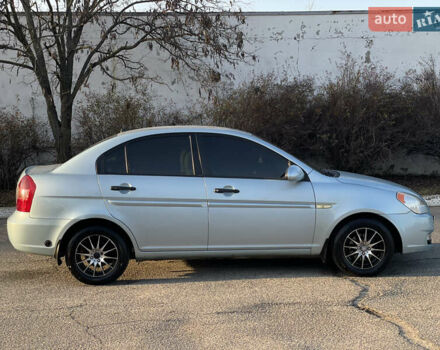 Синий Хендай Акцент, объемом двигателя 1.4 л и пробегом 196 тыс. км за 5500 $, фото 1 на Automoto.ua