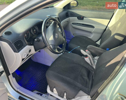 Синій Хендай Акцент, об'ємом двигуна 1.6 л та пробігом 240 тис. км за 5399 $, фото 9 на Automoto.ua