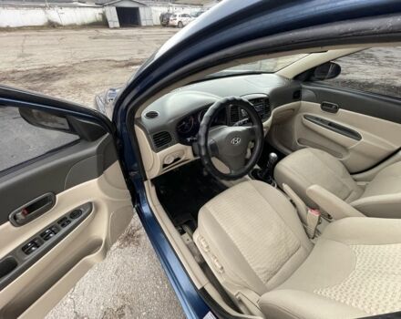 Синій Хендай Акцент, об'ємом двигуна 1.4 л та пробігом 228 тис. км за 4000 $, фото 7 на Automoto.ua