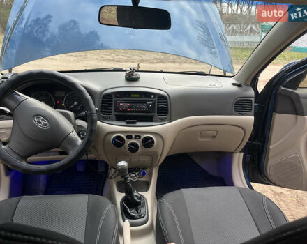 Синий Хендай Акцент, объемом двигателя 1.49 л и пробегом 165 тыс. км за 5500 $, фото 13 на Automoto.ua