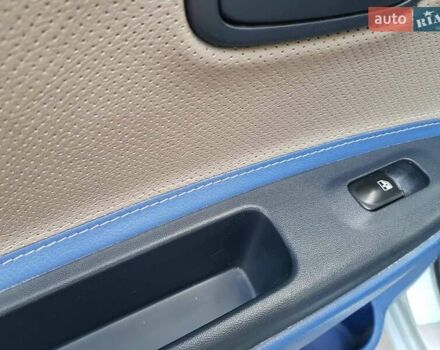 Синий Хендай Акцент, объемом двигателя 1.4 л и пробегом 220 тыс. км за 5200 $, фото 13 на Automoto.ua