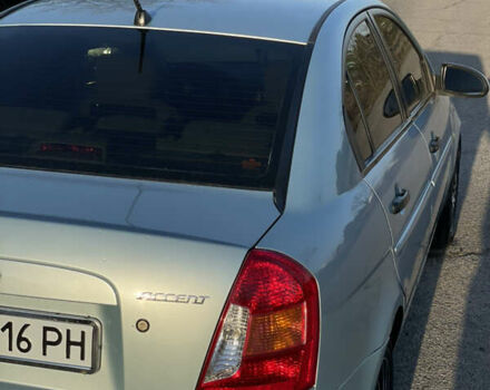 Синий Хендай Акцент, объемом двигателя 1.4 л и пробегом 196 тыс. км за 5500 $, фото 5 на Automoto.ua