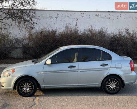 Синий Хендай Акцент, объемом двигателя 1.4 л и пробегом 196 тыс. км за 5500 $, фото 2 на Automoto.ua