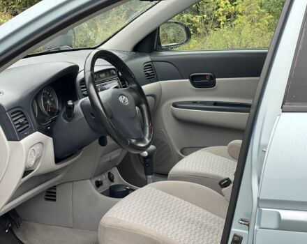 Синий Хендай Акцент, объемом двигателя 1.4 л и пробегом 270 тыс. км за 4550 $, фото 8 на Automoto.ua