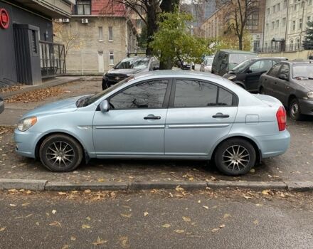 Синий Хендай Акцент, объемом двигателя 1.4 л и пробегом 195 тыс. км за 5500 $, фото 2 на Automoto.ua