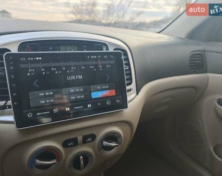 Синий Хендай Акцент, объемом двигателя 1.4 л и пробегом 238 тыс. км за 4850 $, фото 12 на Automoto.ua