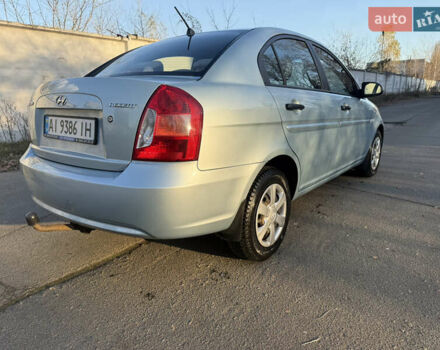 Синий Хендай Акцент, объемом двигателя 1.4 л и пробегом 125 тыс. км за 4700 $, фото 4 на Automoto.ua