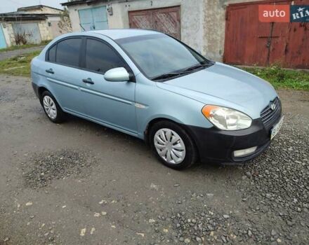 Синий Хендай Акцент, объемом двигателя 1.4 л и пробегом 300 тыс. км за 2800 $, фото 2 на Automoto.ua