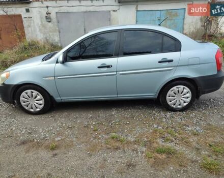 Синий Хендай Акцент, объемом двигателя 1.4 л и пробегом 300 тыс. км за 2800 $, фото 1 на Automoto.ua